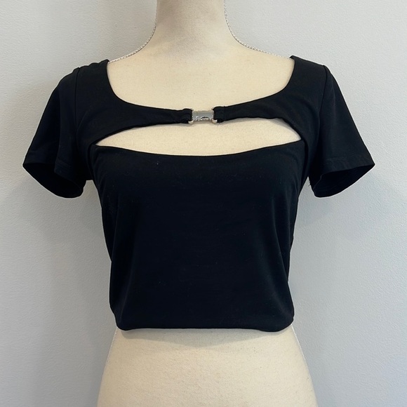 TIGER MIST Fitted Top with Clasp - Picture 2 of 9